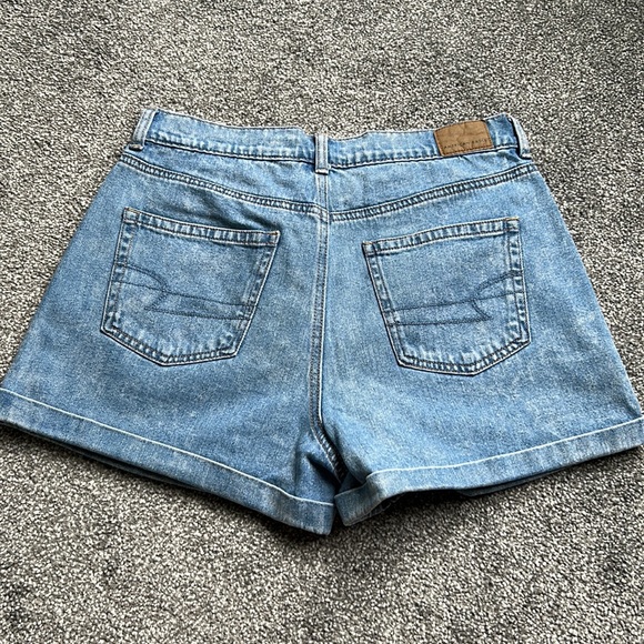AEO Pleated Mom Shorts size 6 - Picture 4 of 5
